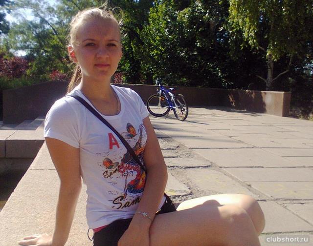 15358_angelina1.jpg